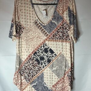 Maurices Cream Patchwork V-Neck Short Sleeve Top